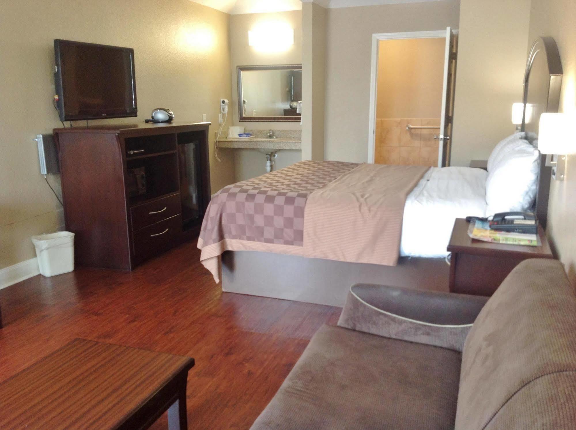 Americas Best Value Inn And Suites Houston / Tomball Parkway Zewnętrze zdjęcie